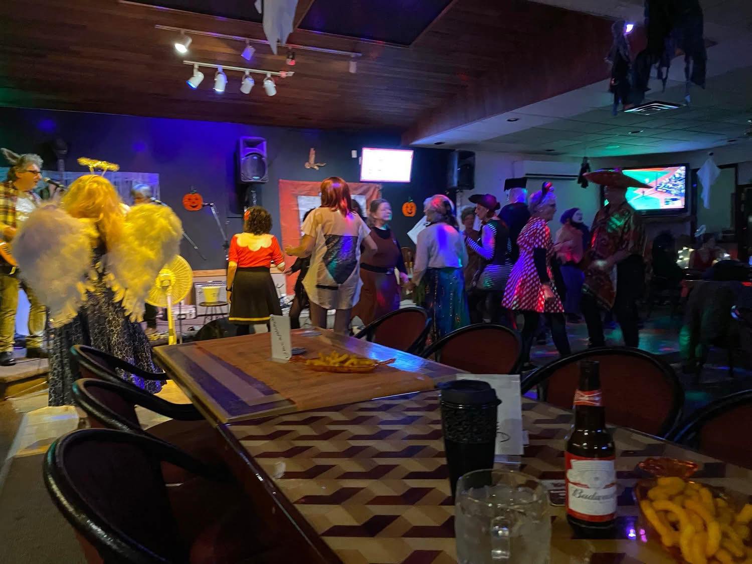 Eagles Lounge at Fraternal Order of Eagles Aerie #2546 Duncan BC